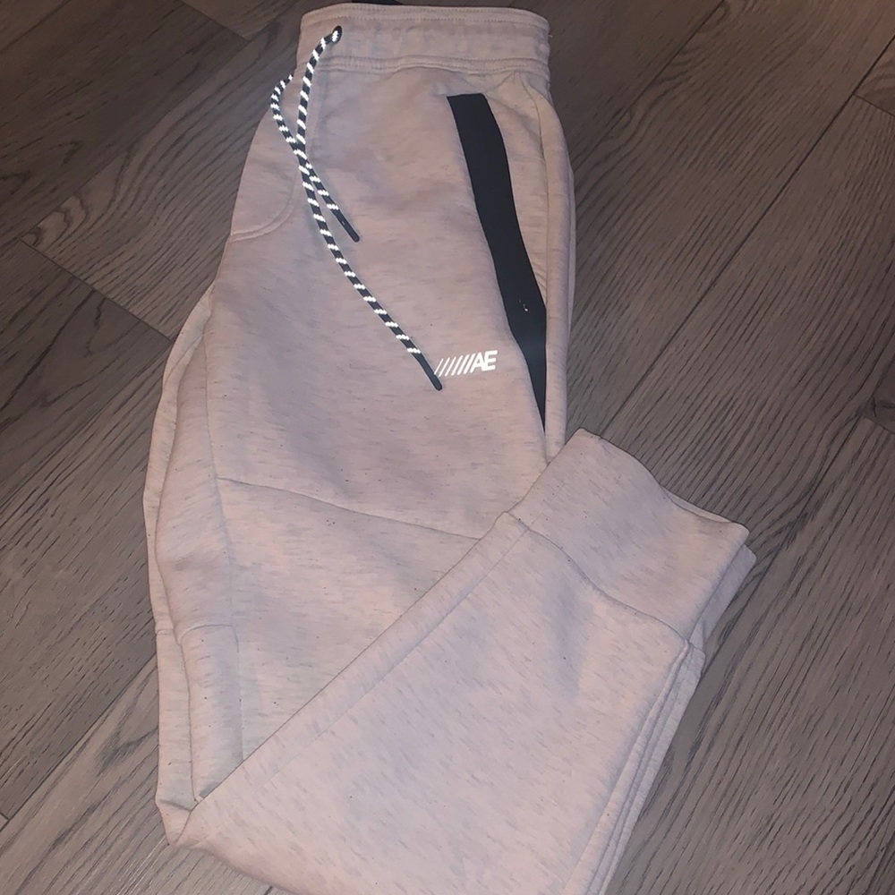American eagle joggers